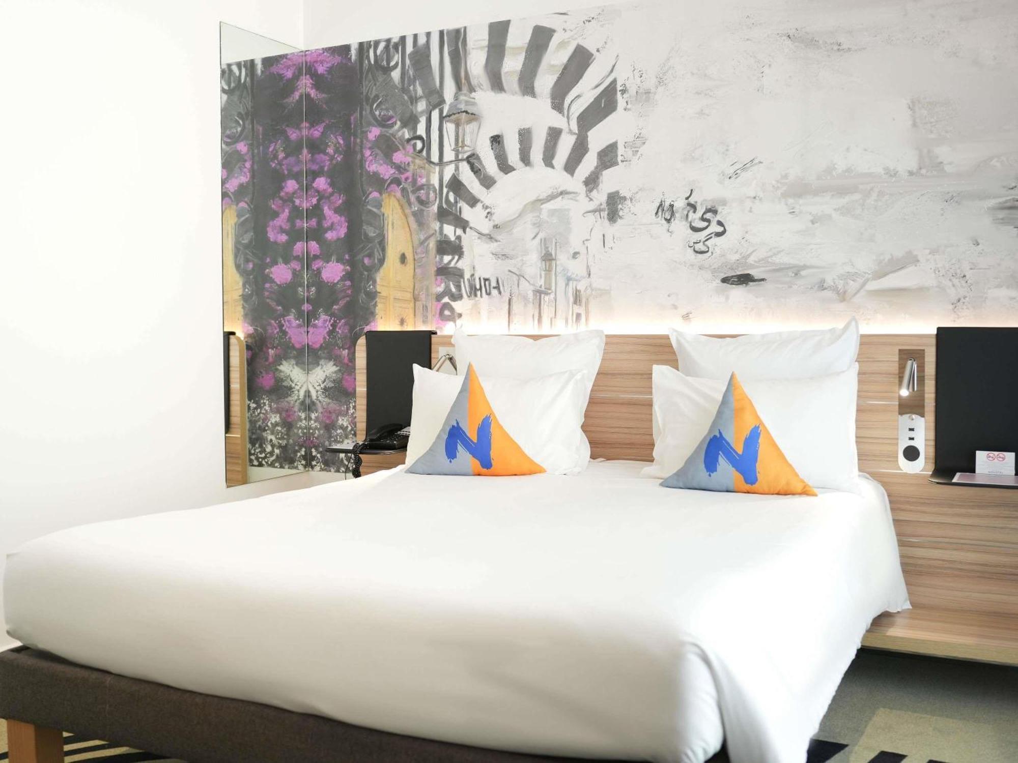 Superior Double Room Sofa