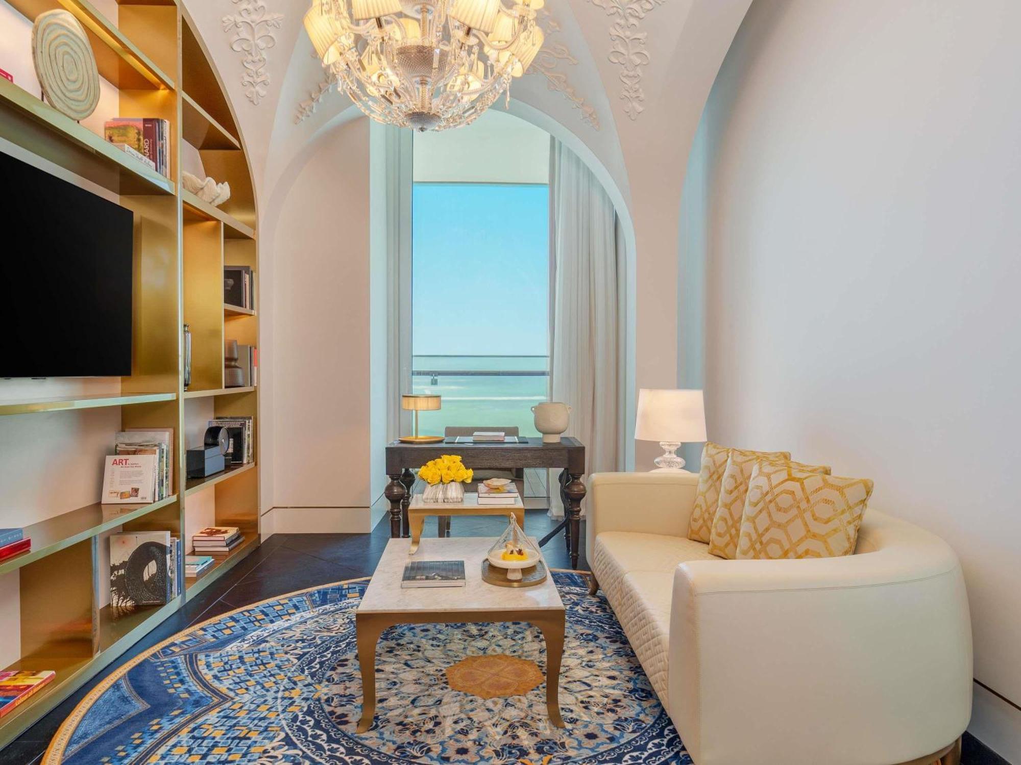 Gulf Signature Suite
