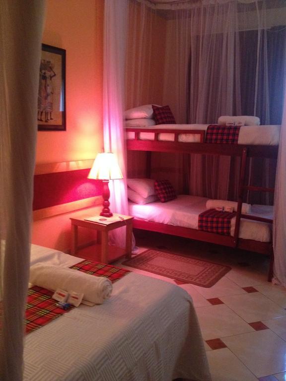 Triple Room with Private Bathroom