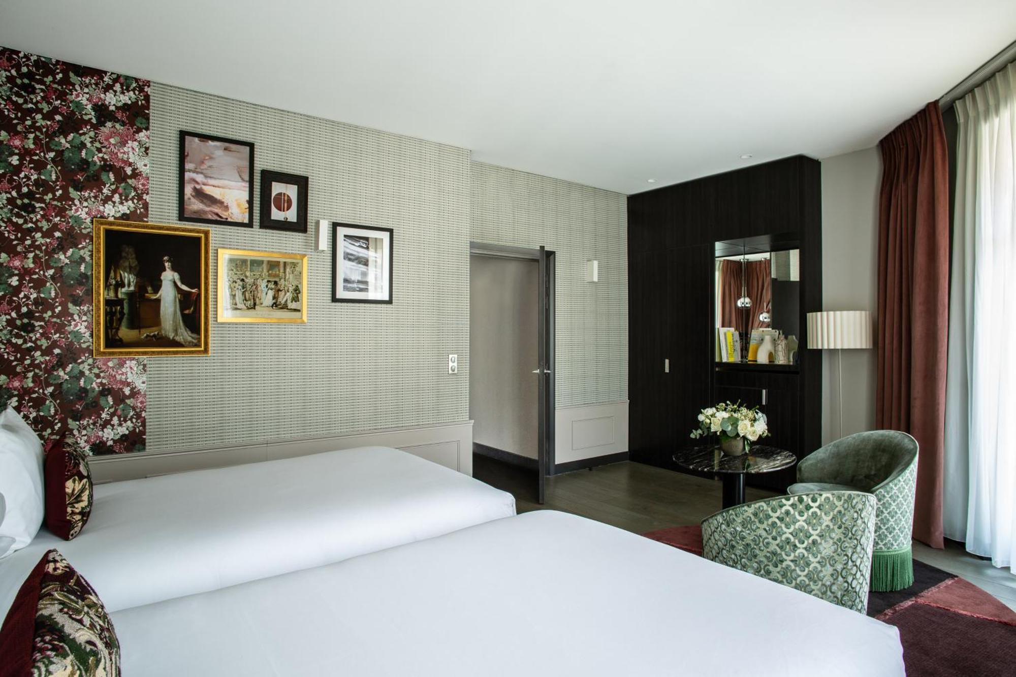 Premium Room