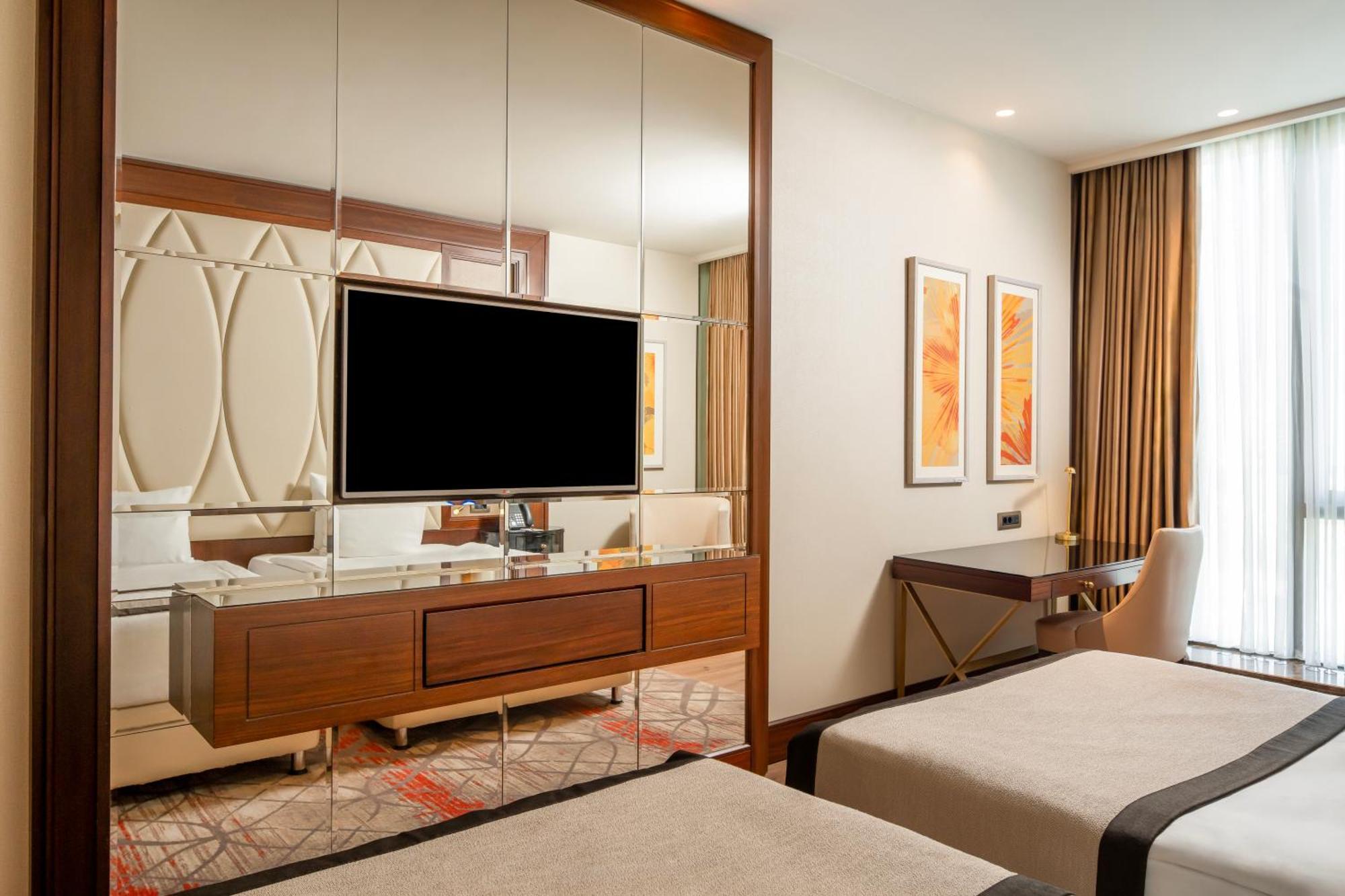 Superior Room Queen Size Bed