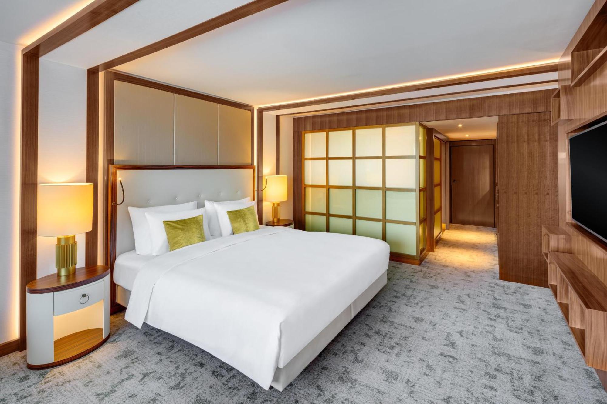 Corvinus Fashion Street View Room