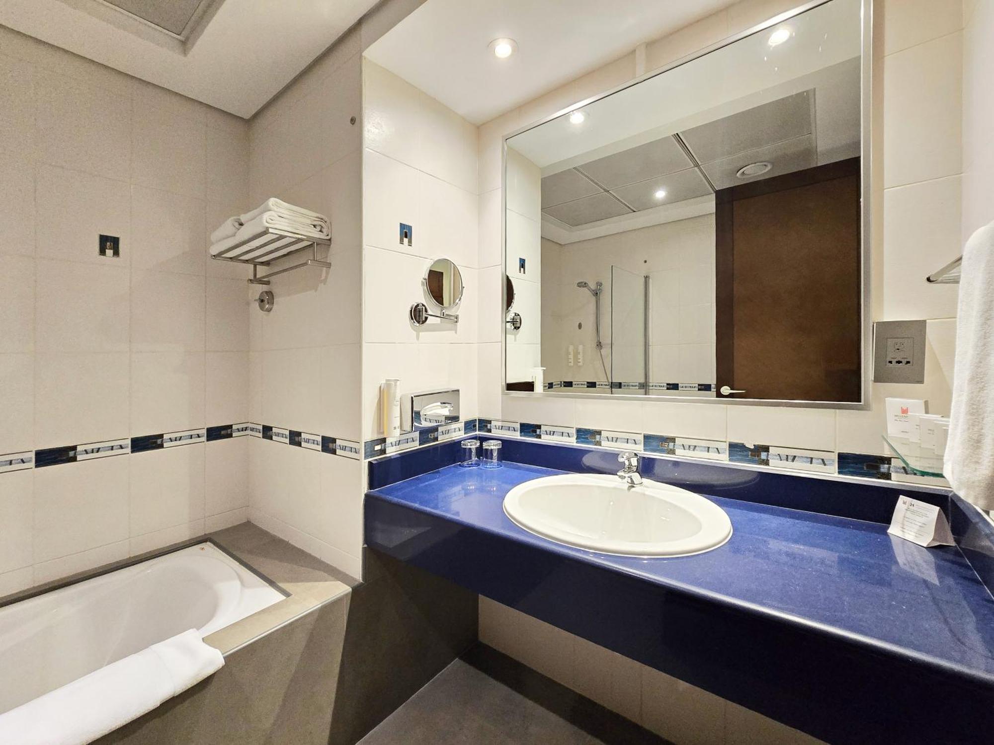Superior Twin Room City View