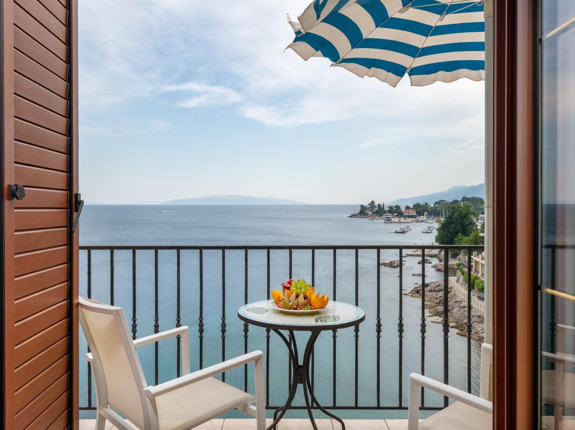 Waterfront Double Room Sea View