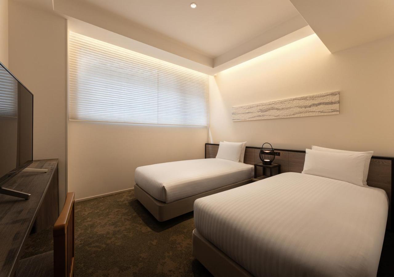Superior Twin Room Western Style Room Sofa bed added 3rd person