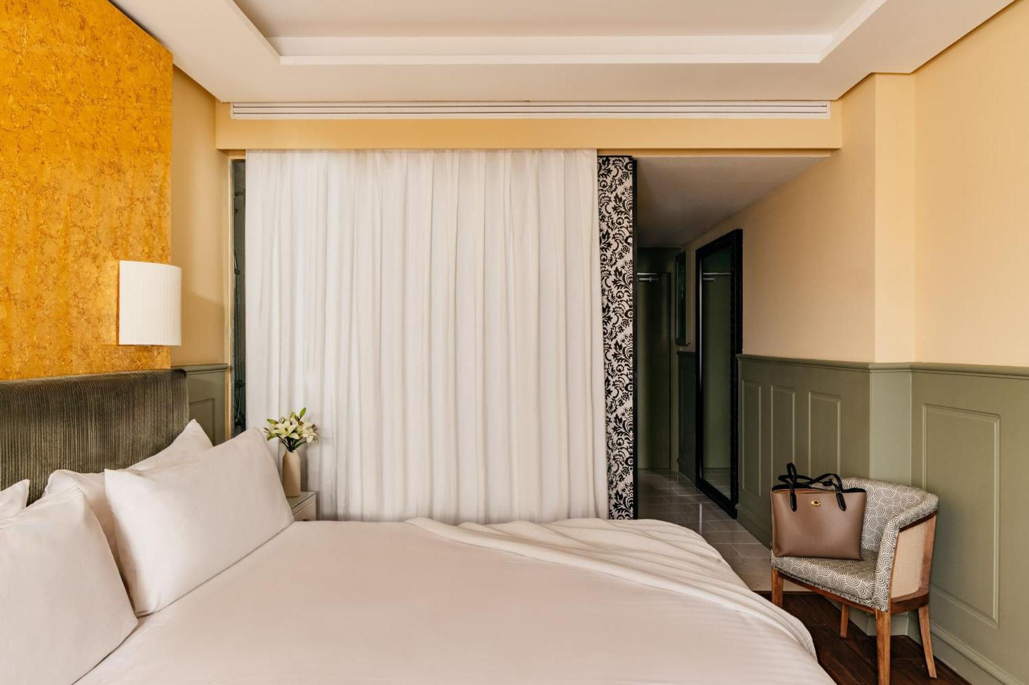 Premium Room City View Red Level