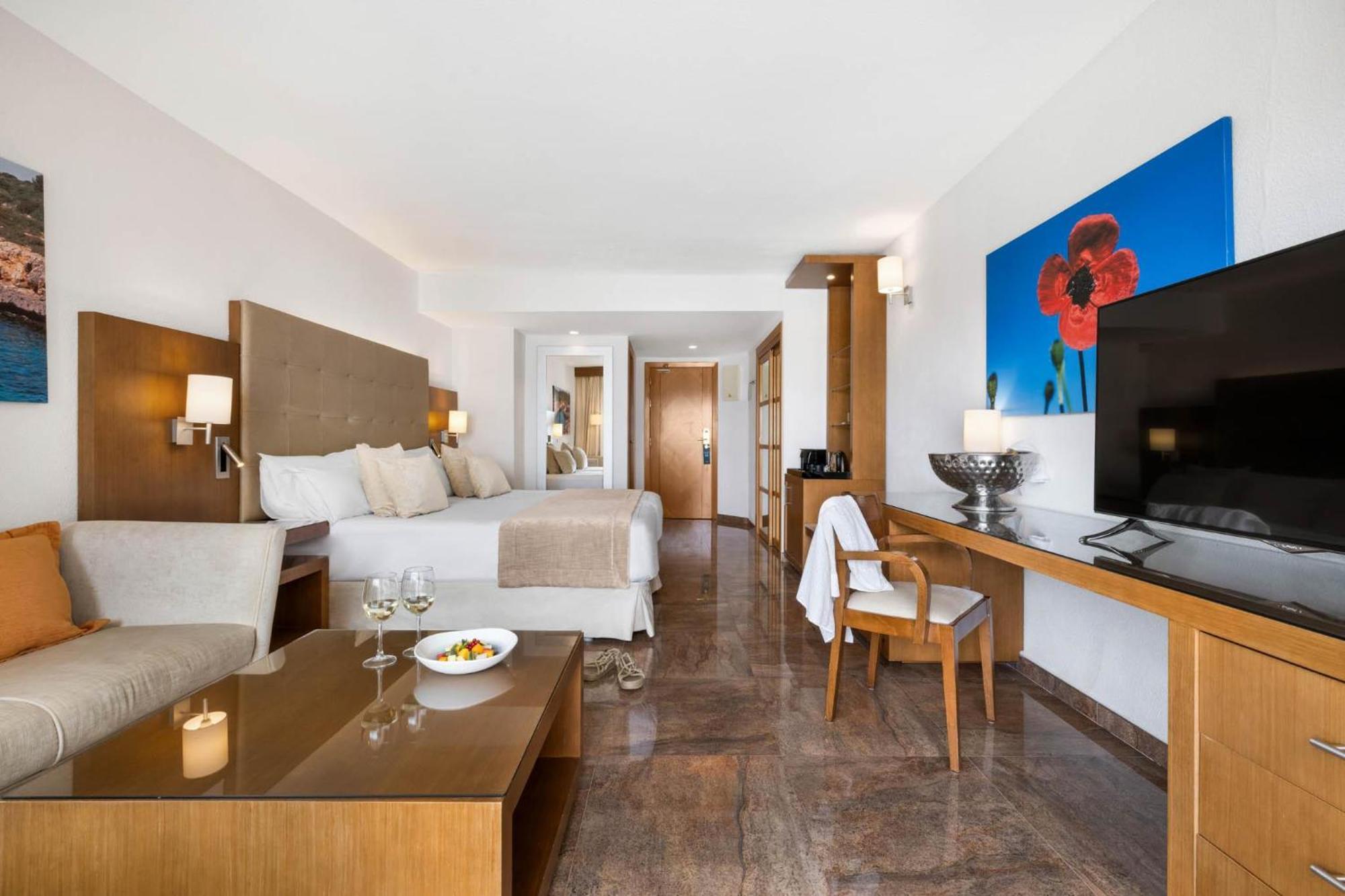 Superior Double Room Selection Club Sea View