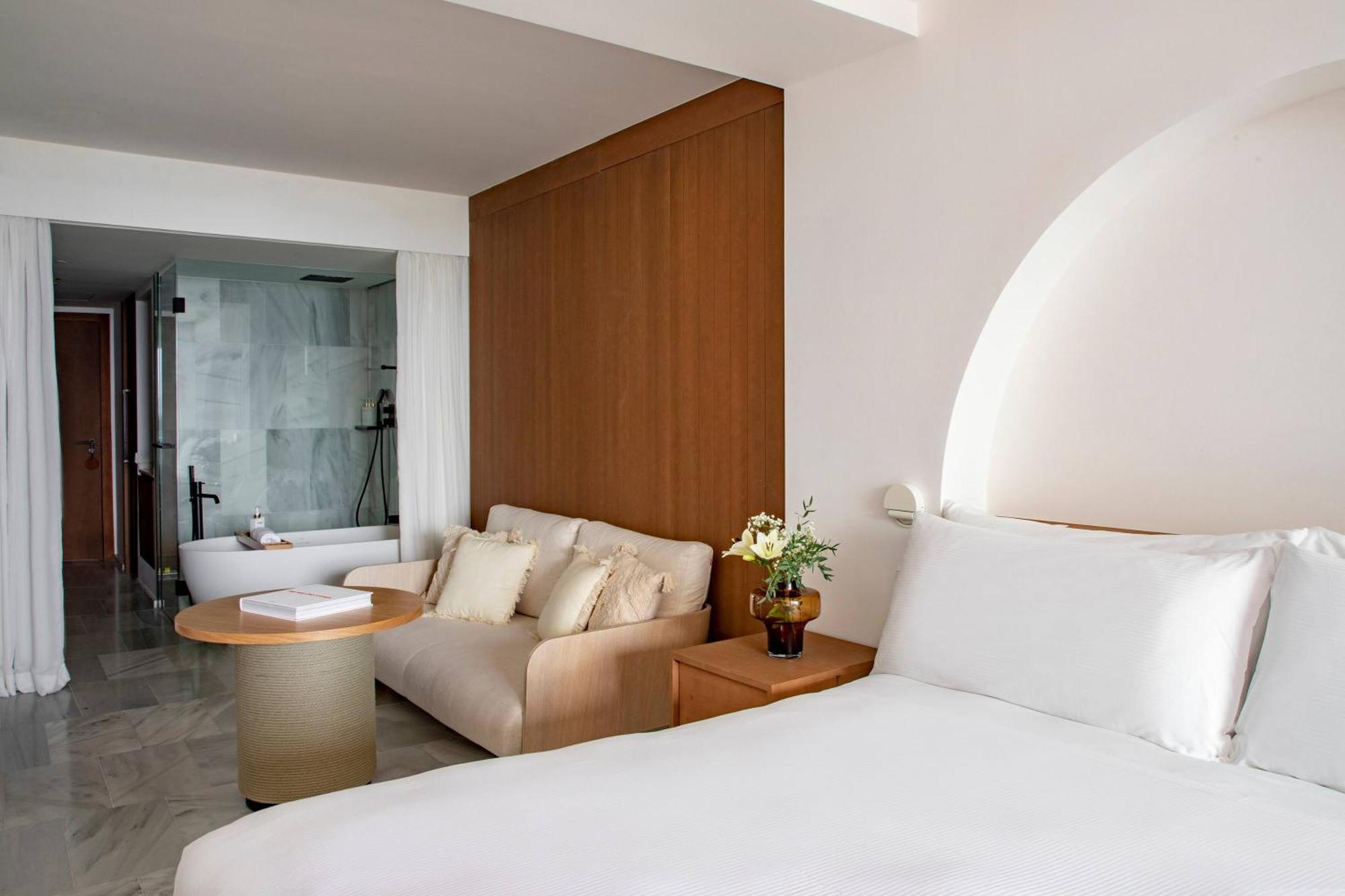 Junior Suite Sea View Terrace Bathtub