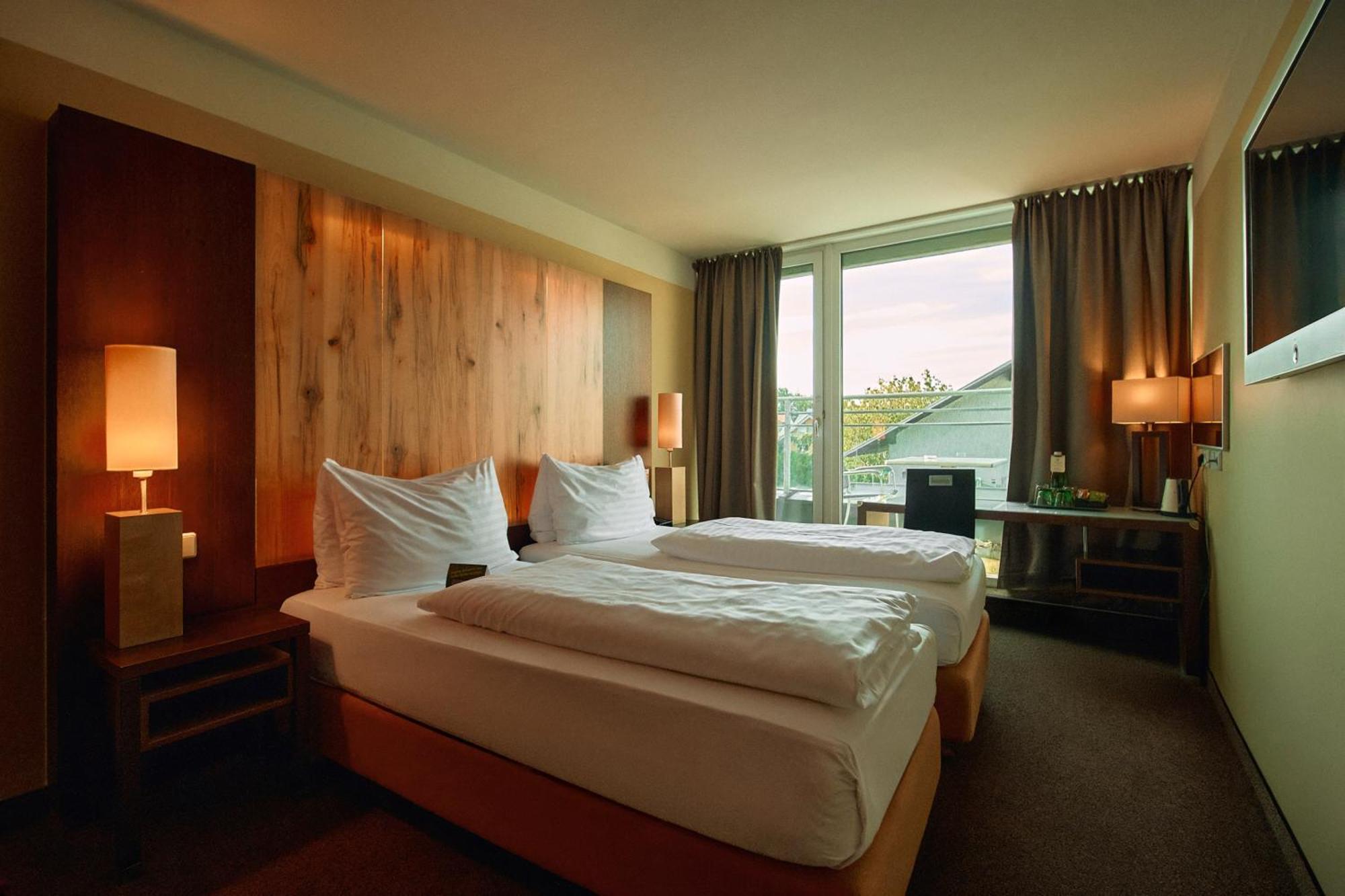 Standard Room Two Single Beds