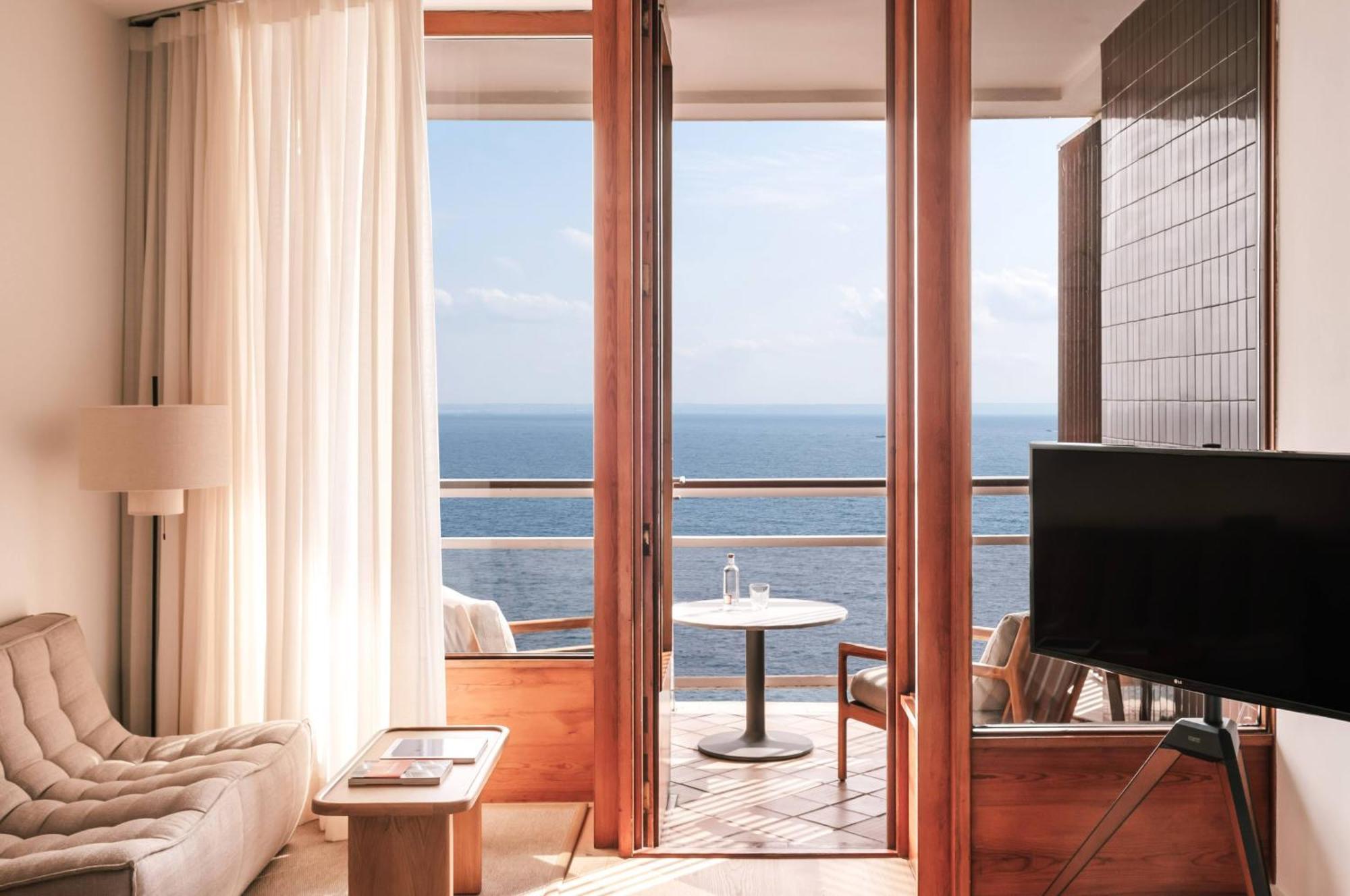 Deluxe Room Sea View Disability Access