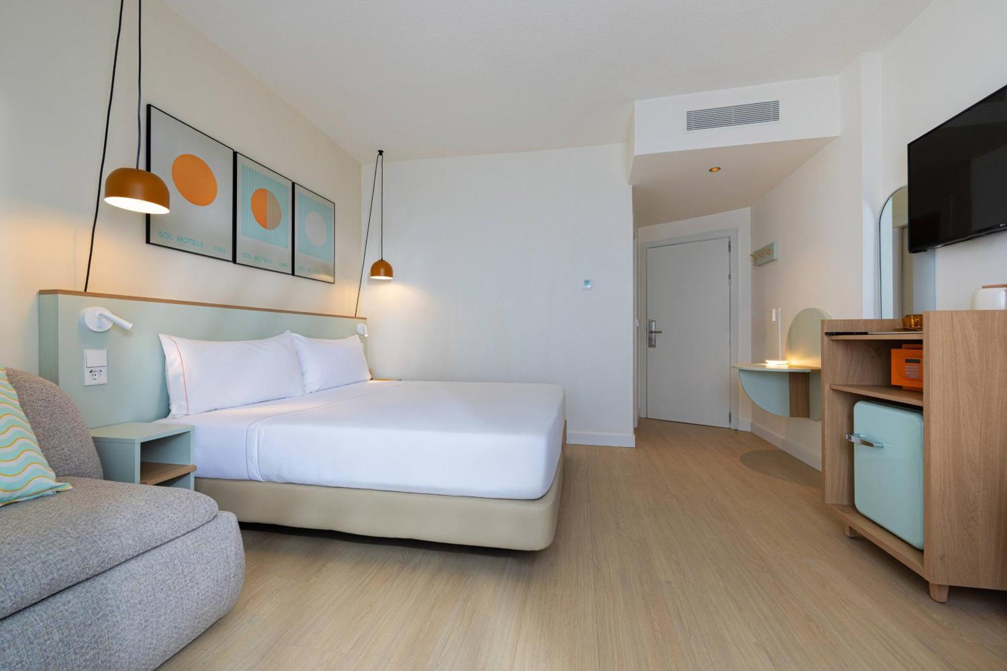 Superior Room Lateral Sea View