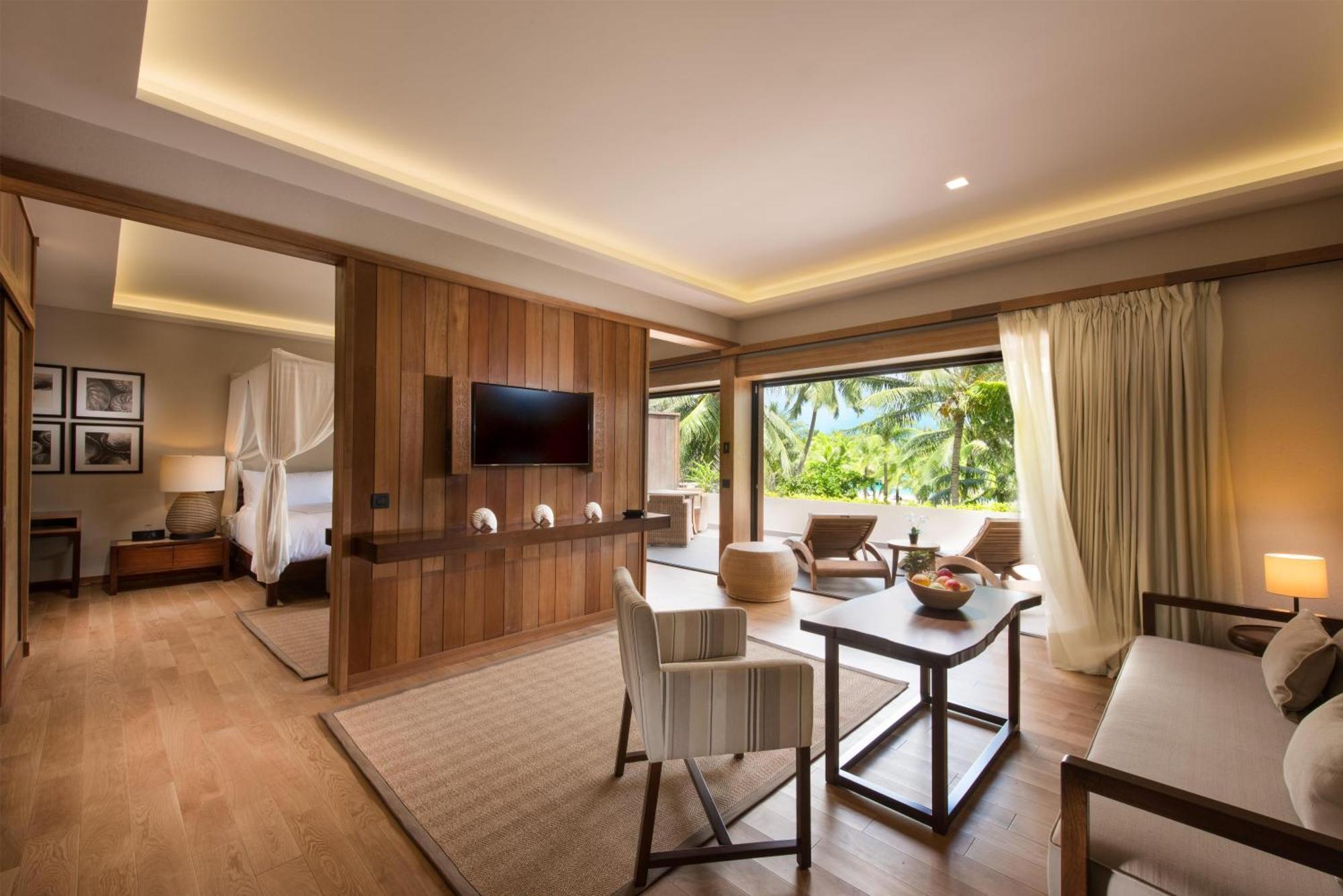 King Suite Lagoon View