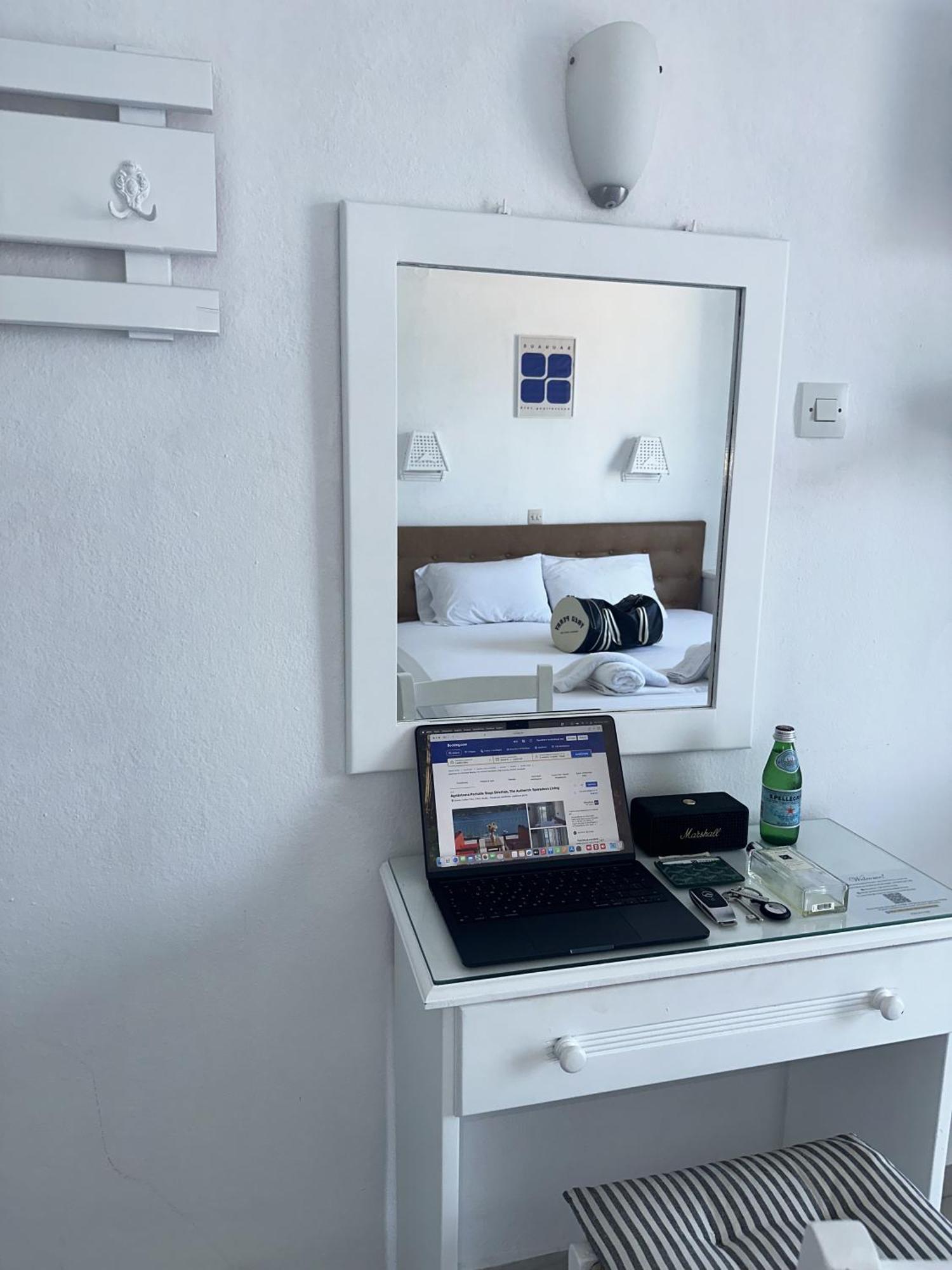 Double or Twin Room Sea View