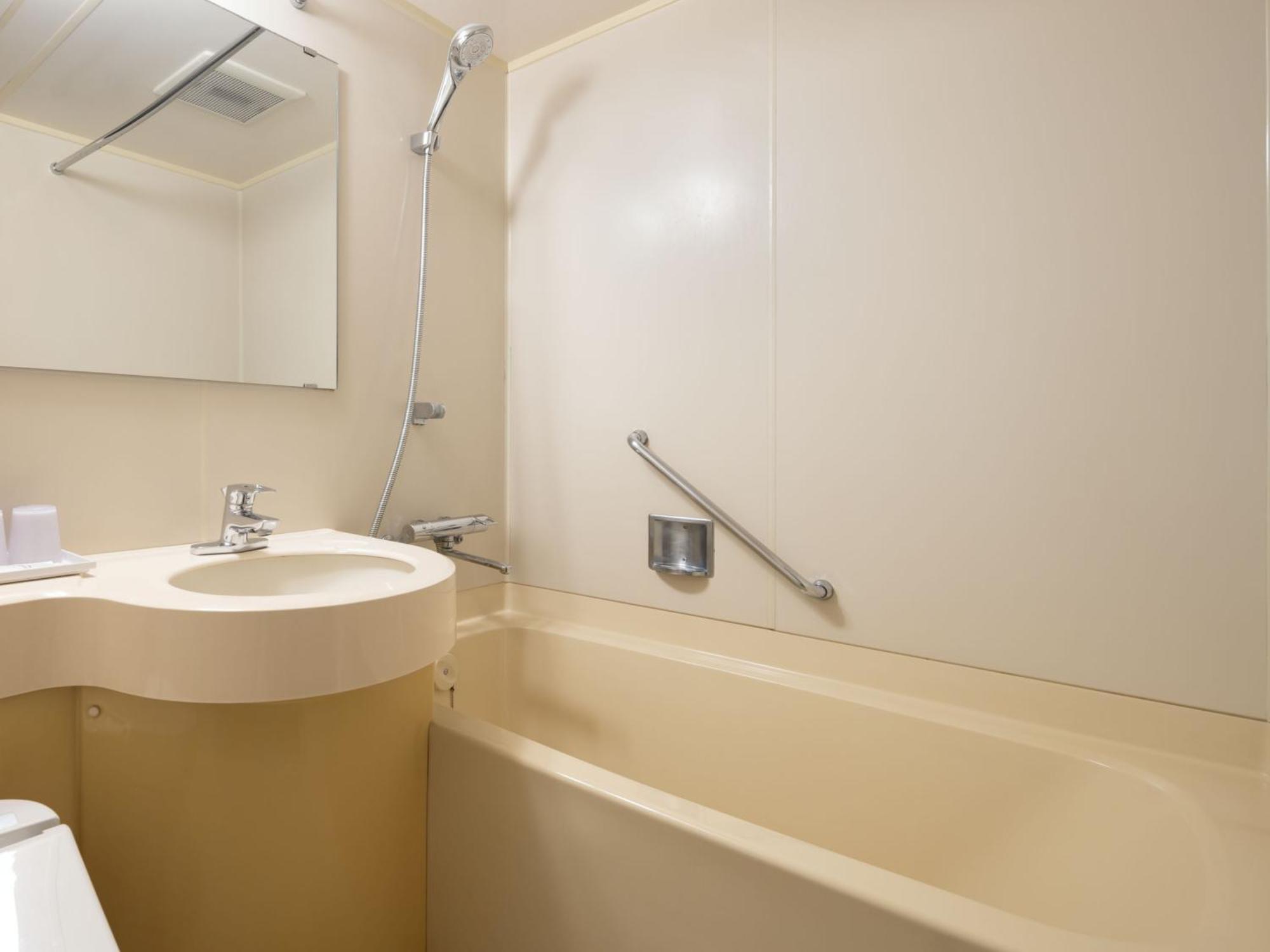 Standard Double No Washer & Dryer