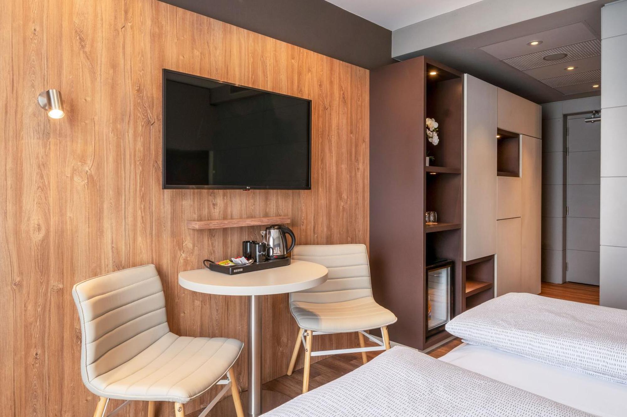 The Innside Room