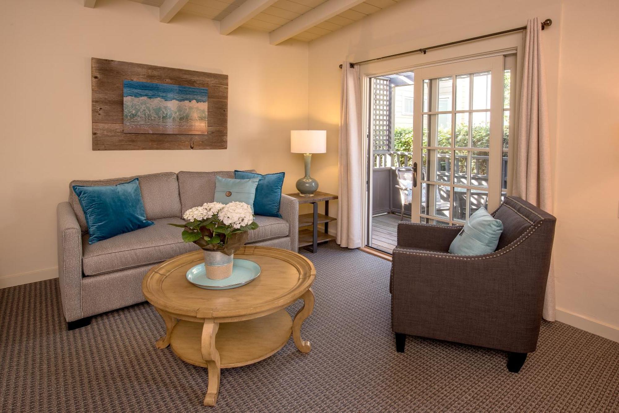 Deluxe King Suite
