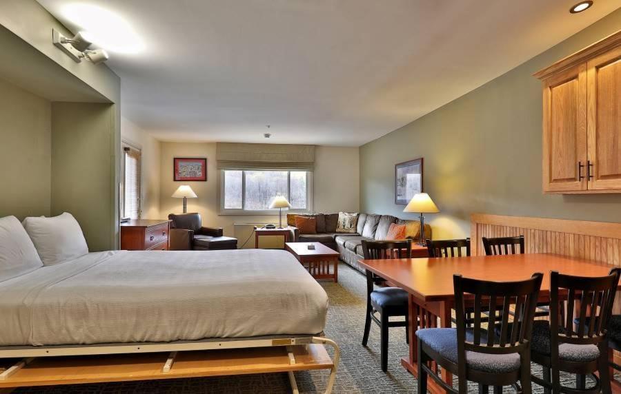 One-Bedroom Suite