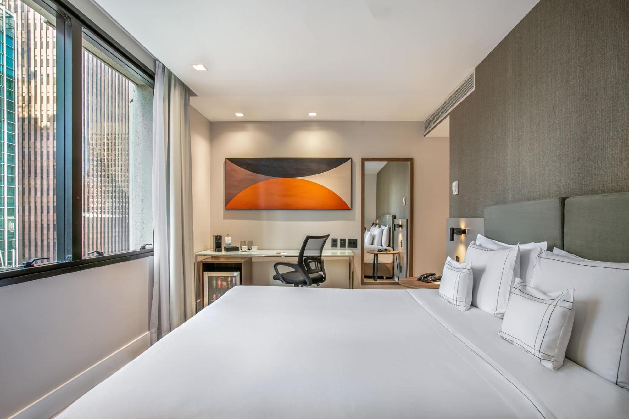 Grand Premium Views