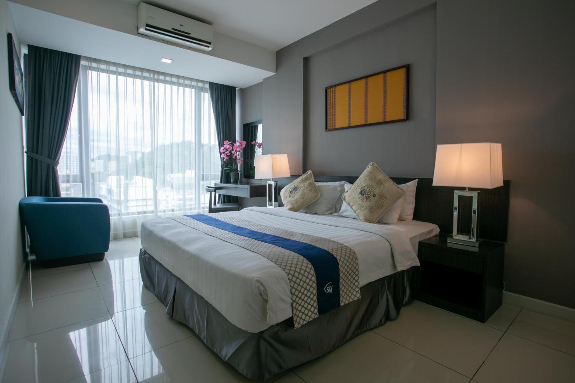 Deluxe Suite