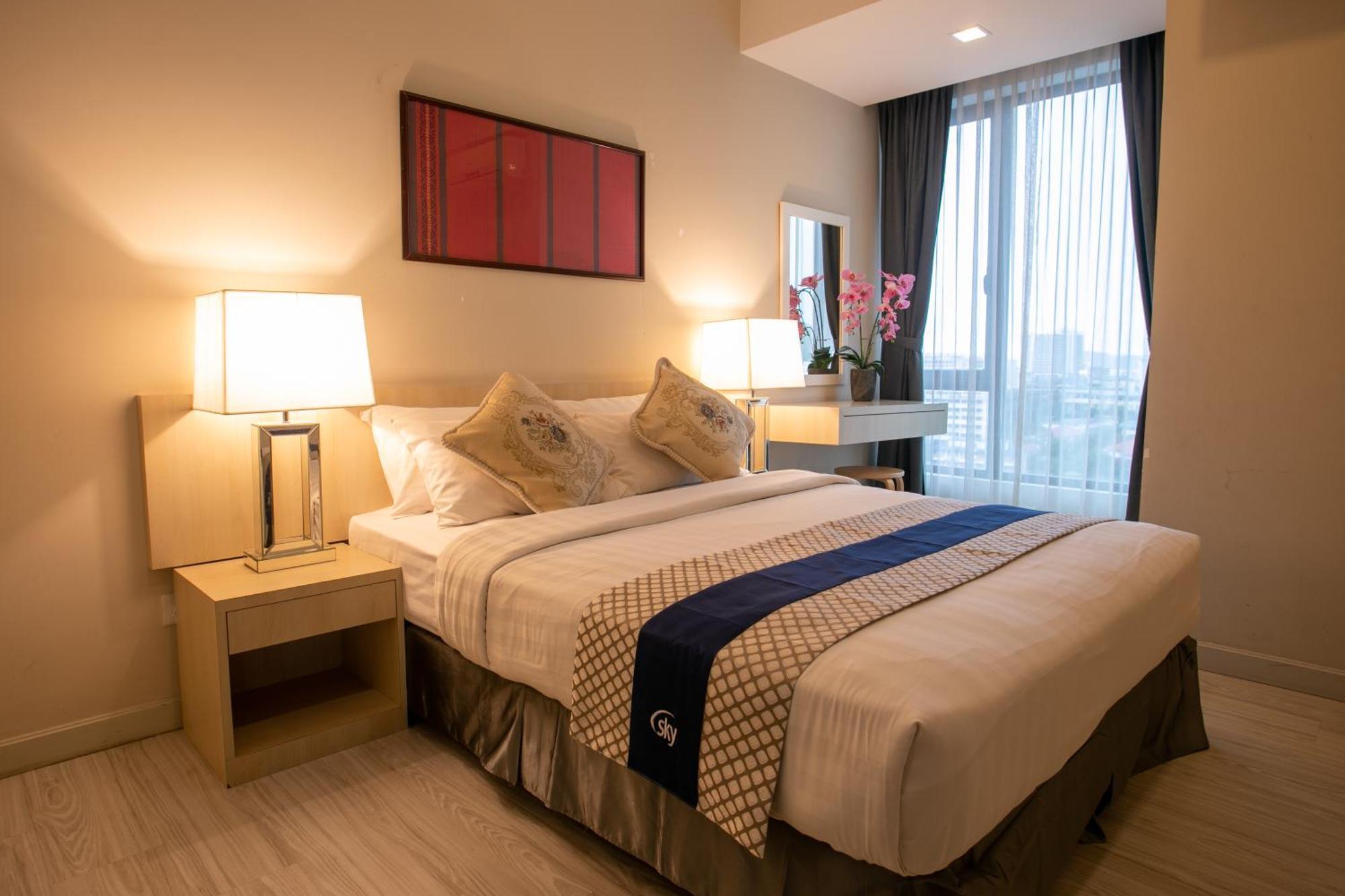 Executive Quad Suite