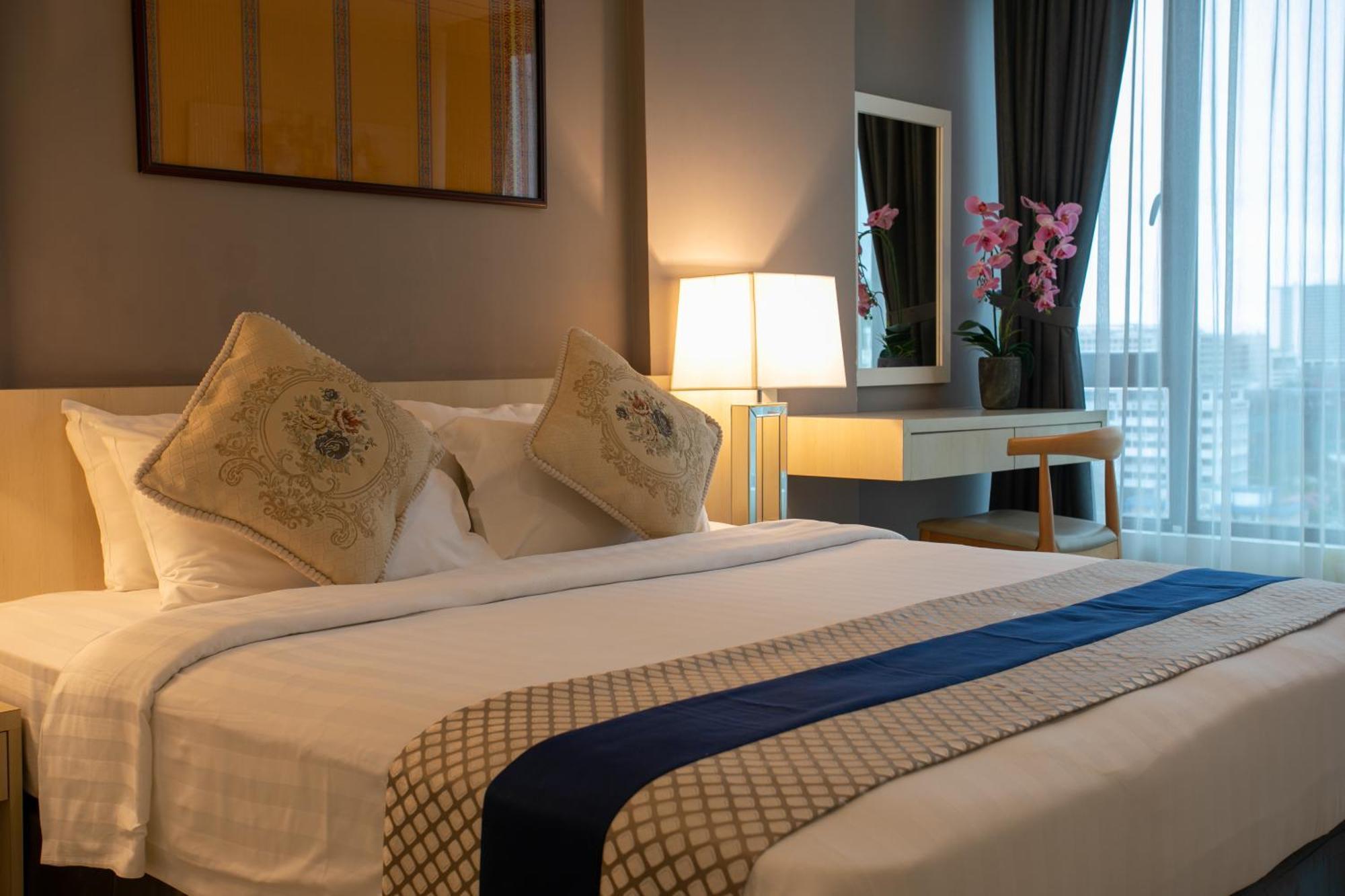 Executive Quad Suite