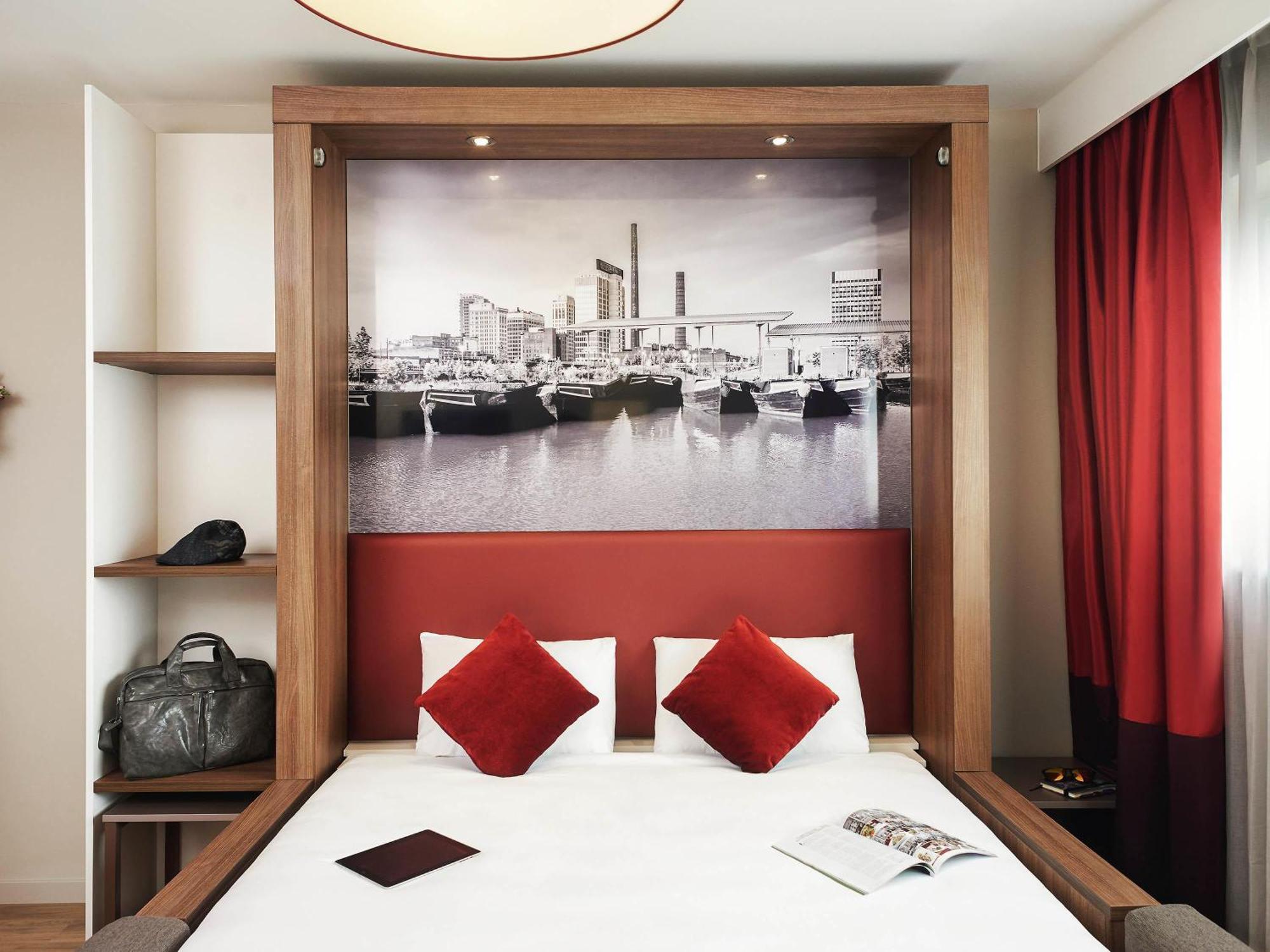 Studio Double Bed