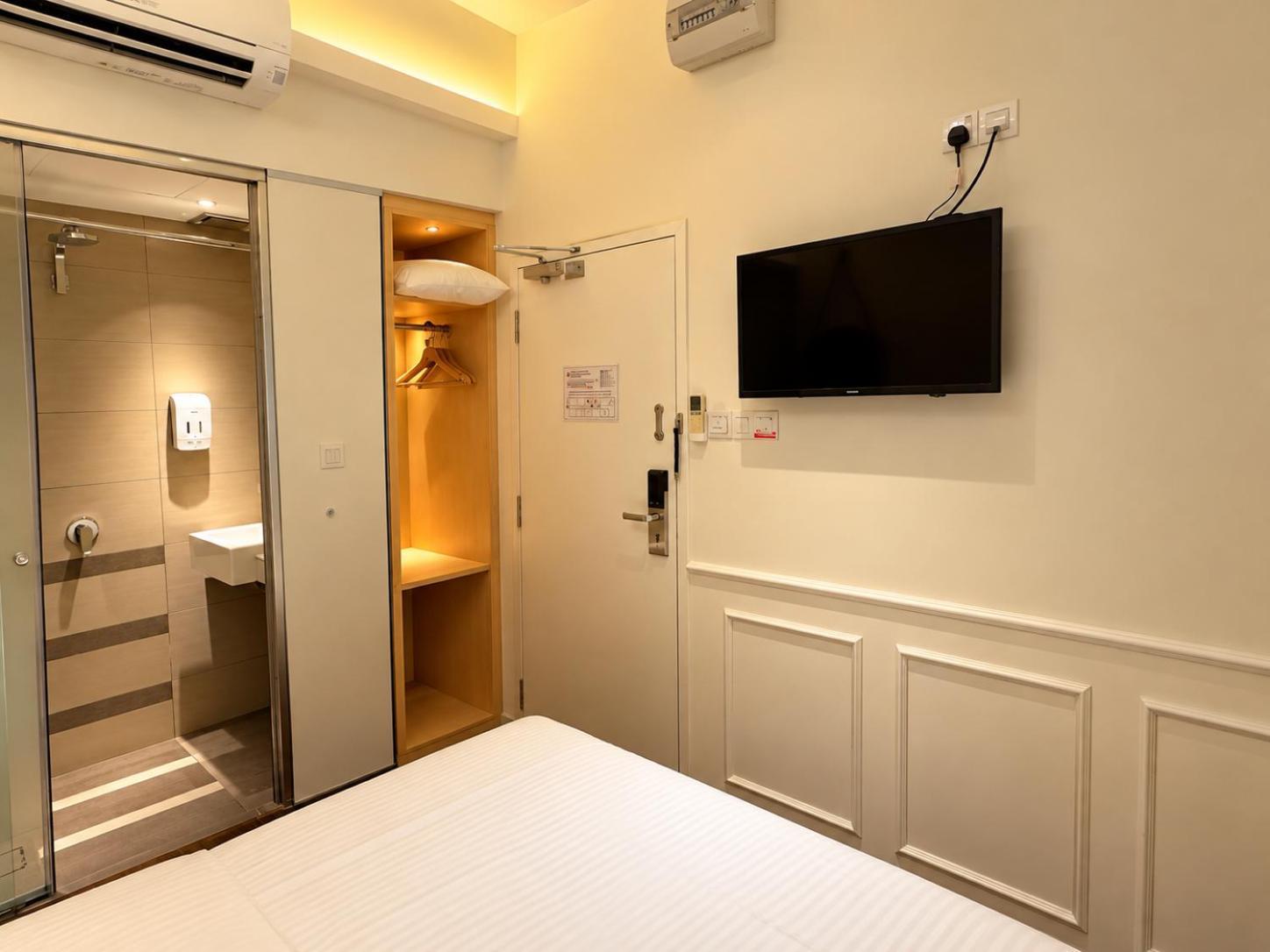 Standard Double Room no window