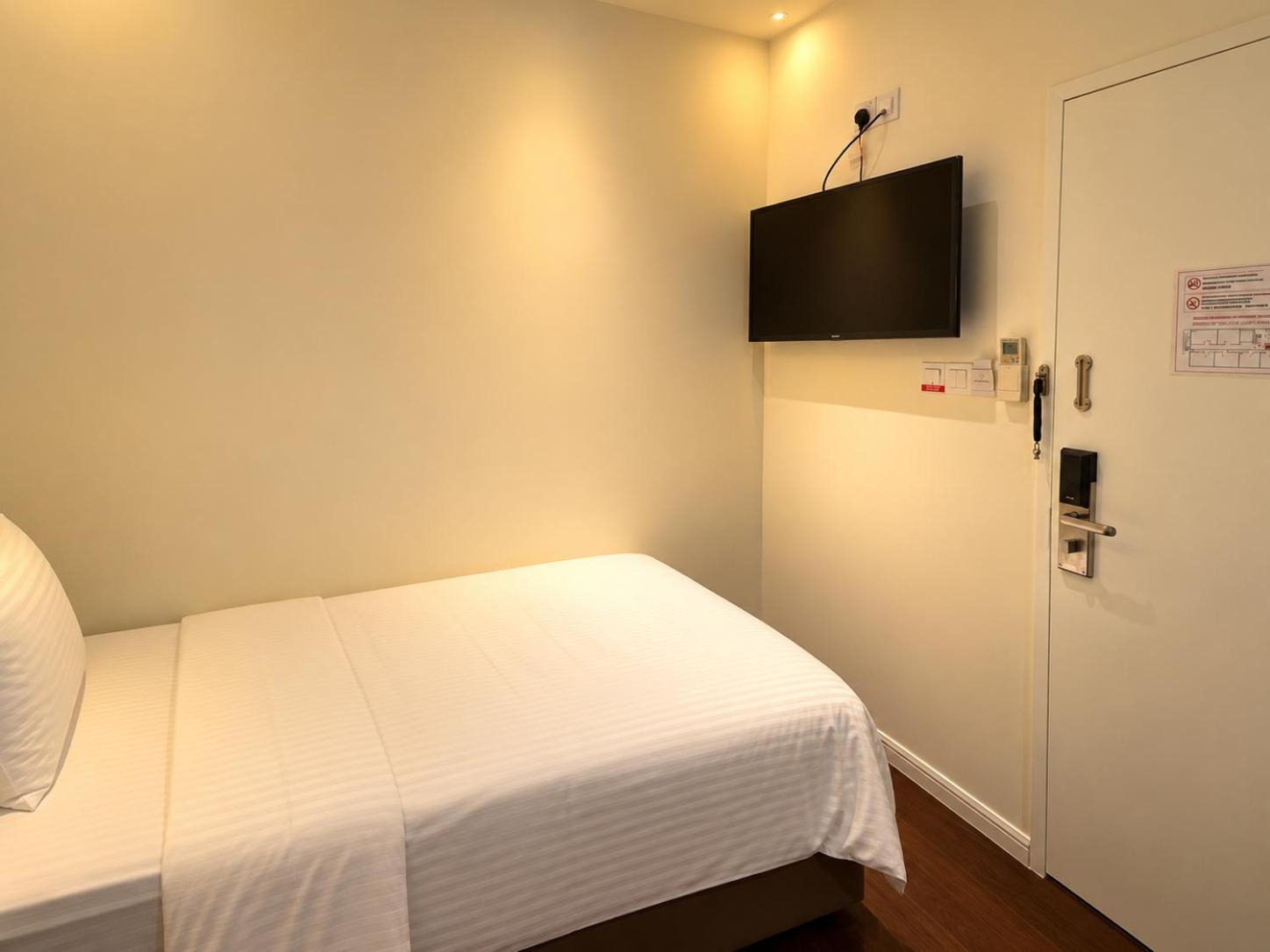 Standard Single Room no window