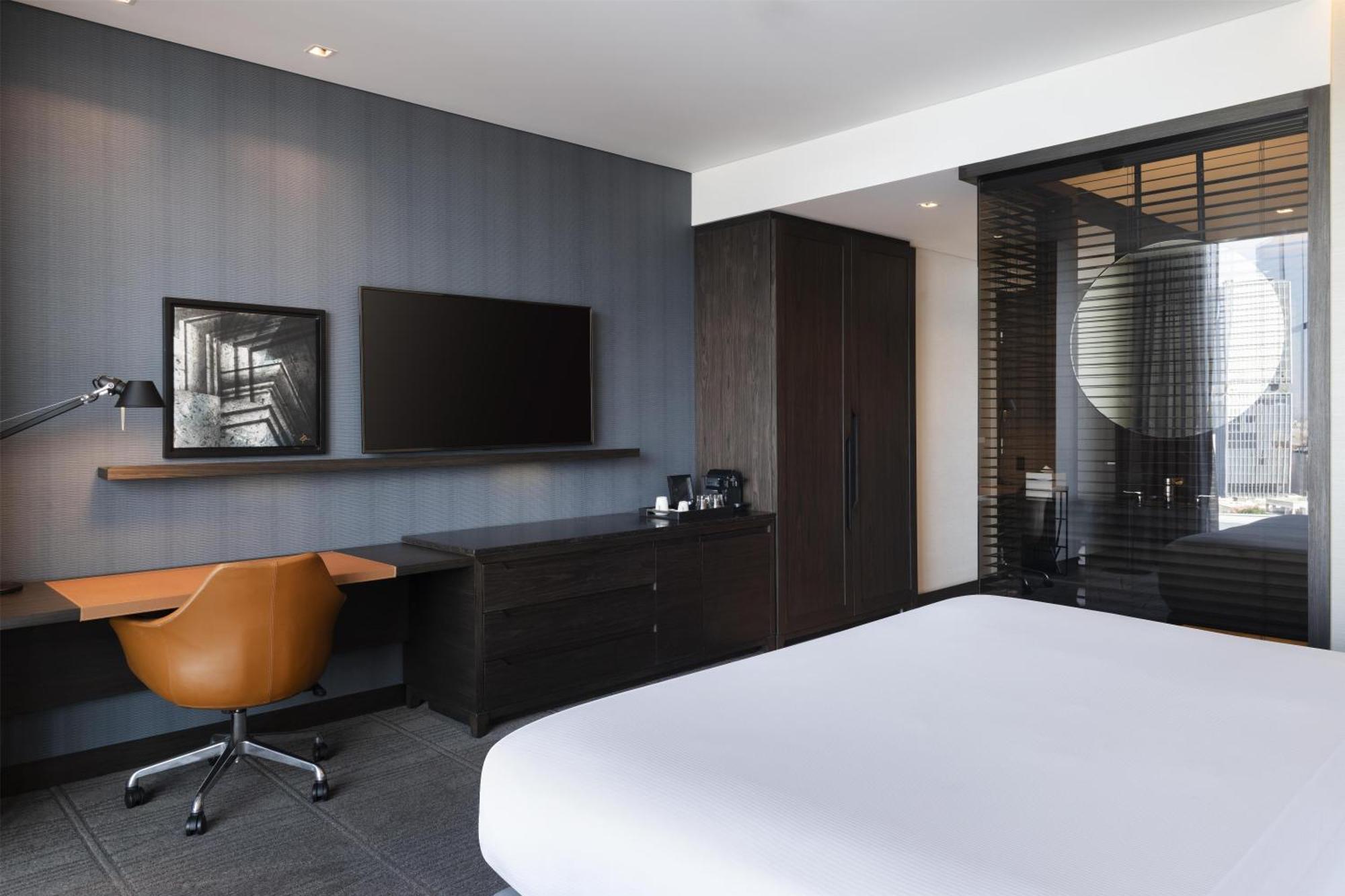 Executive King Room