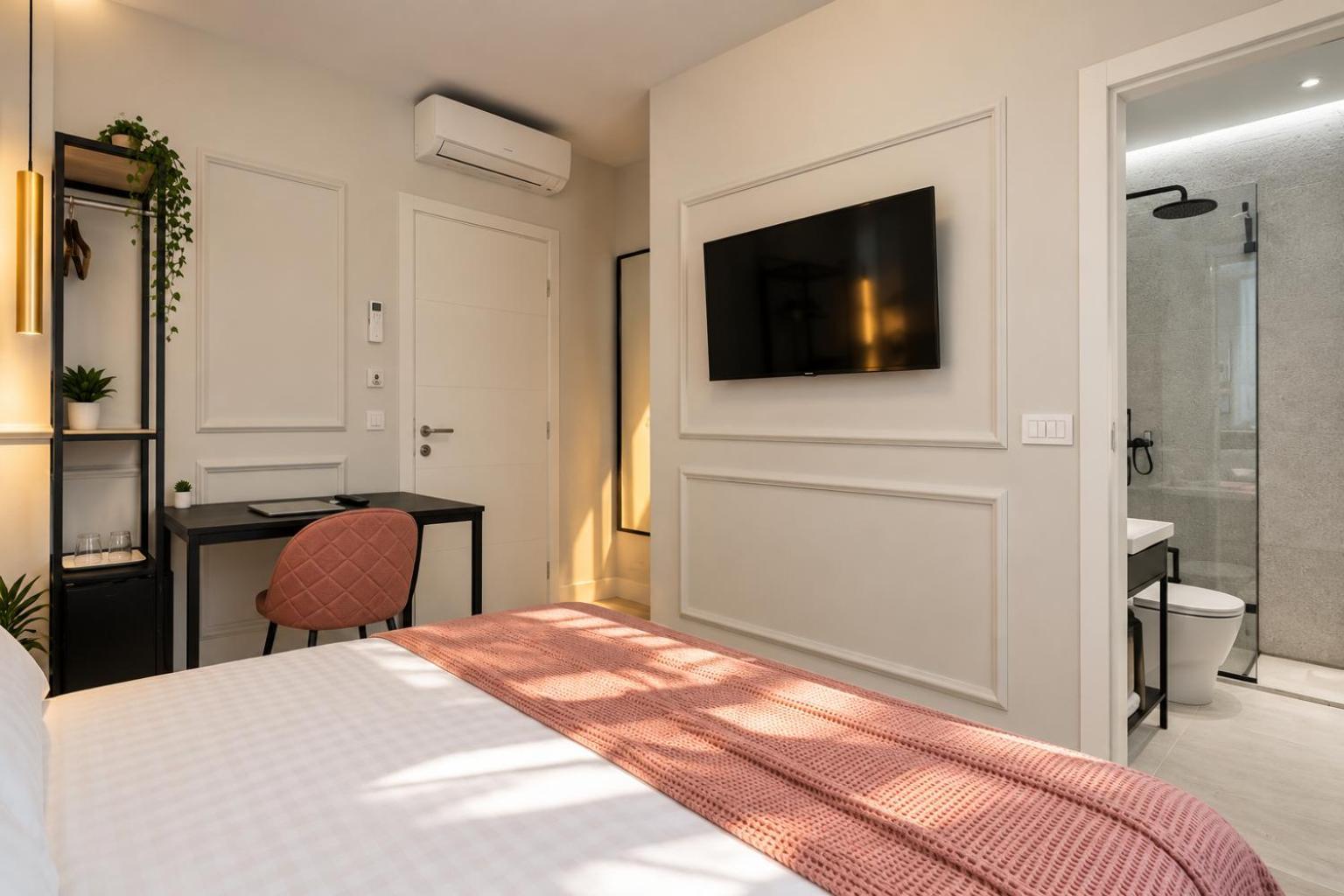 Deluxe Double or Twin Room Sea View