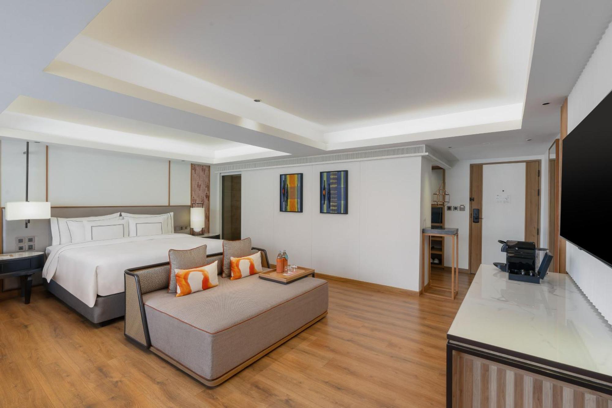 Level Premium Zimmer