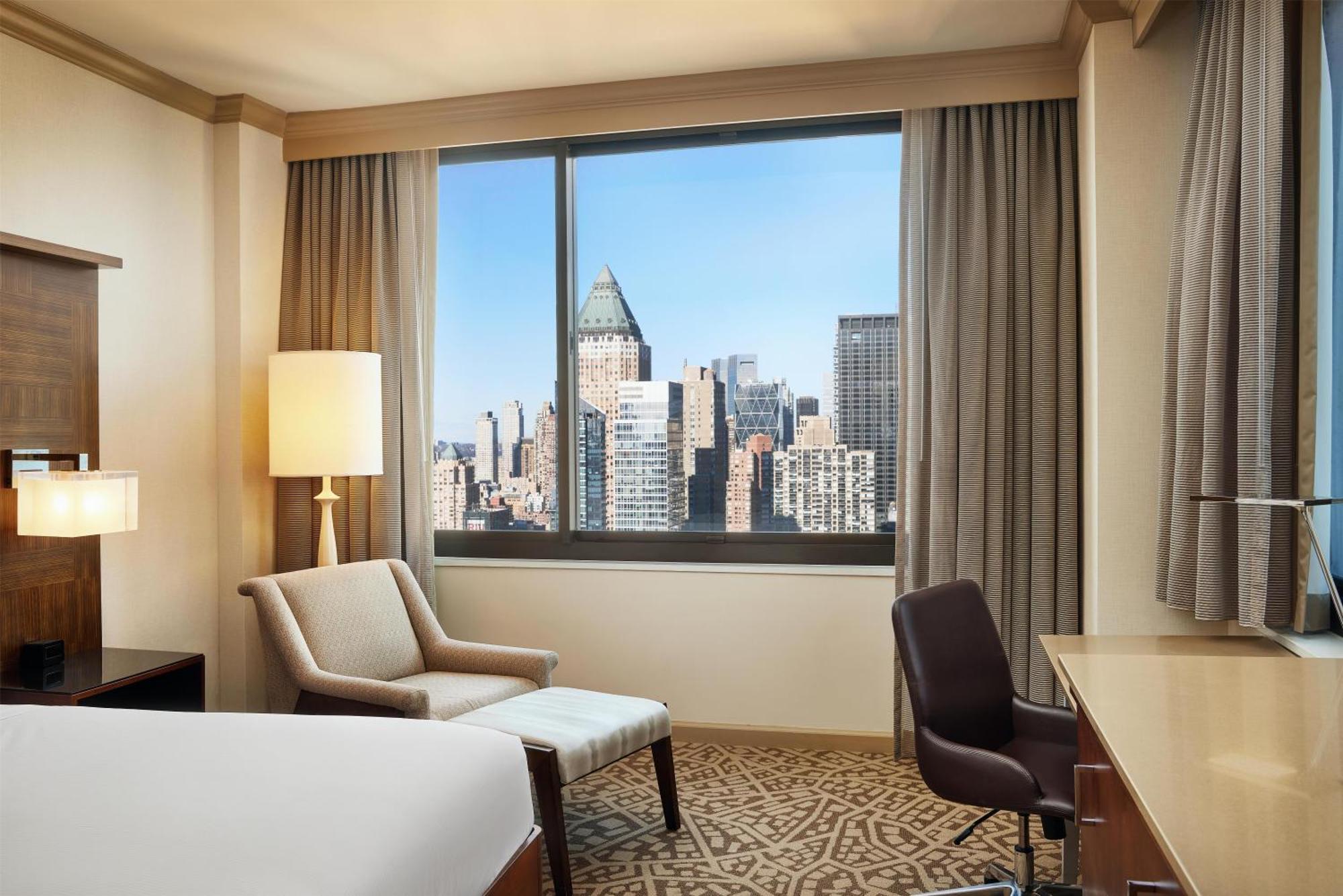 Corner King Room