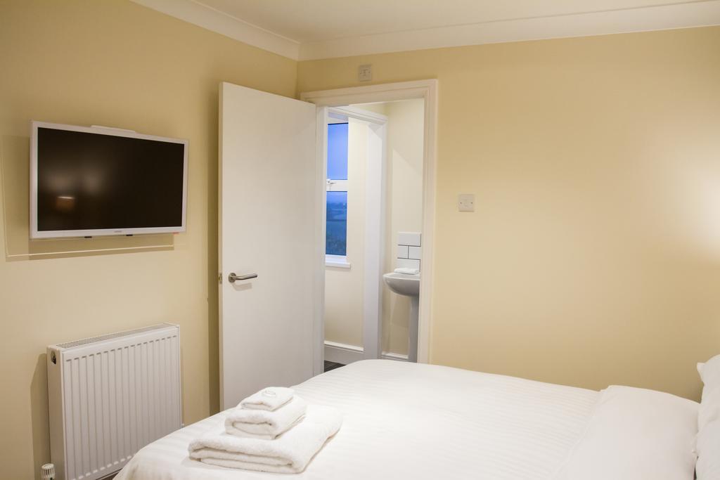 Double Room Private Bathroom