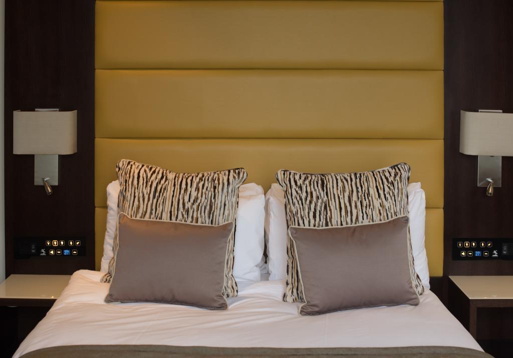 Junior Double Room