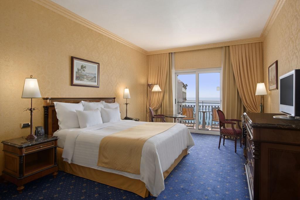 Chambre Supérieure avec 2 Lits Queen-Size et Balcon - Vue sur Mer - Étage Inférieur