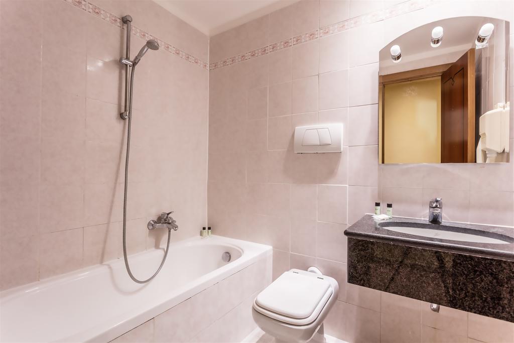 Chambre Double ou Lits Jumeaux Économique