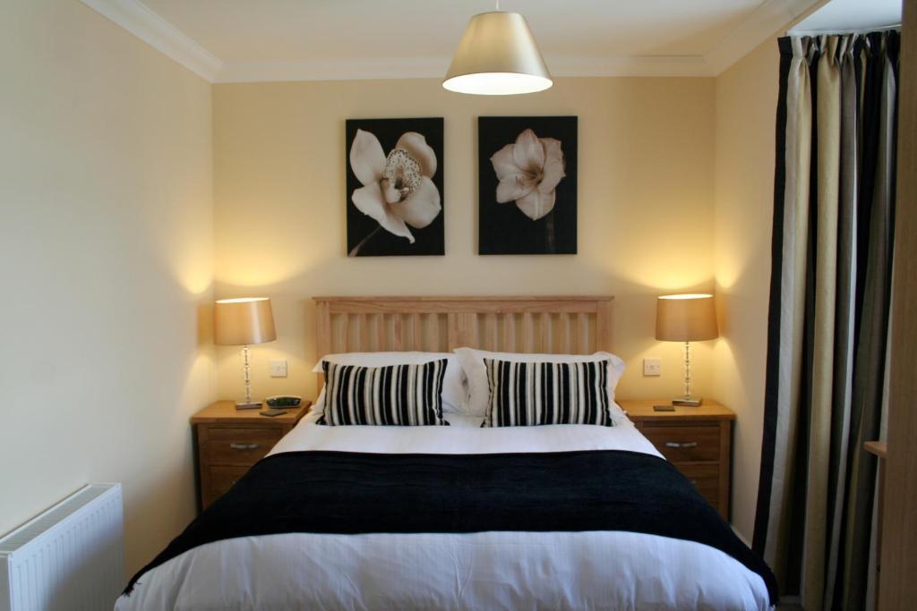 Double Room with Shower,19399445:JPEG