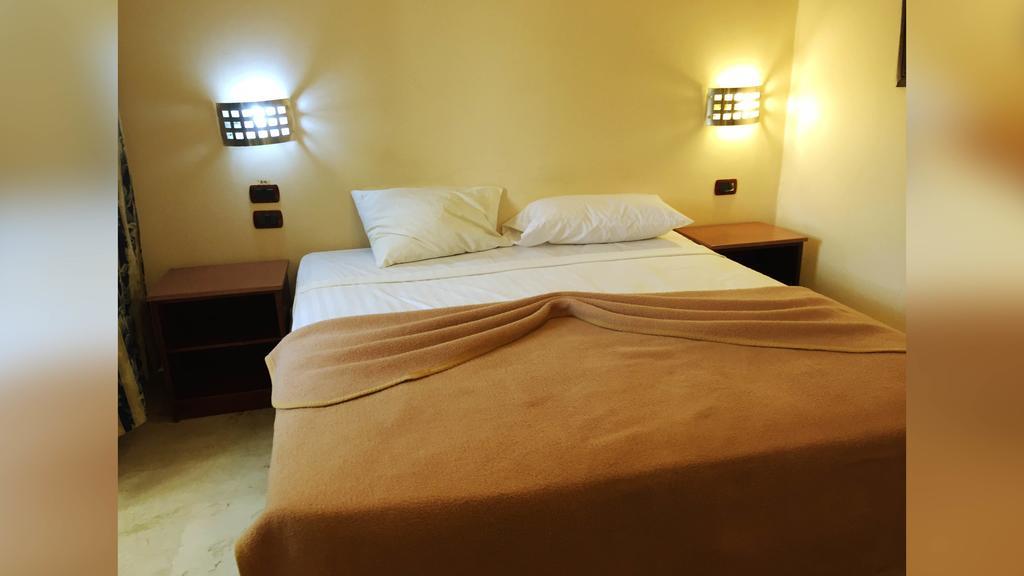 Classic Double Room,194470282:JPEG