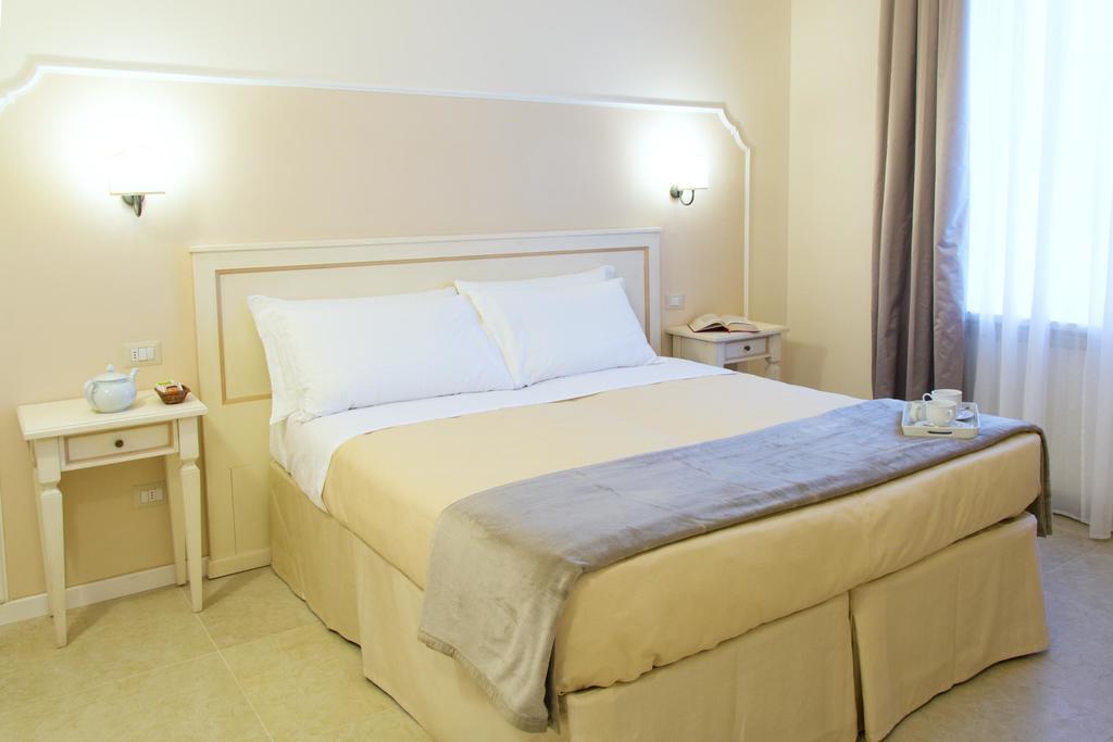 Double or Twin Room,194726956:JPEG