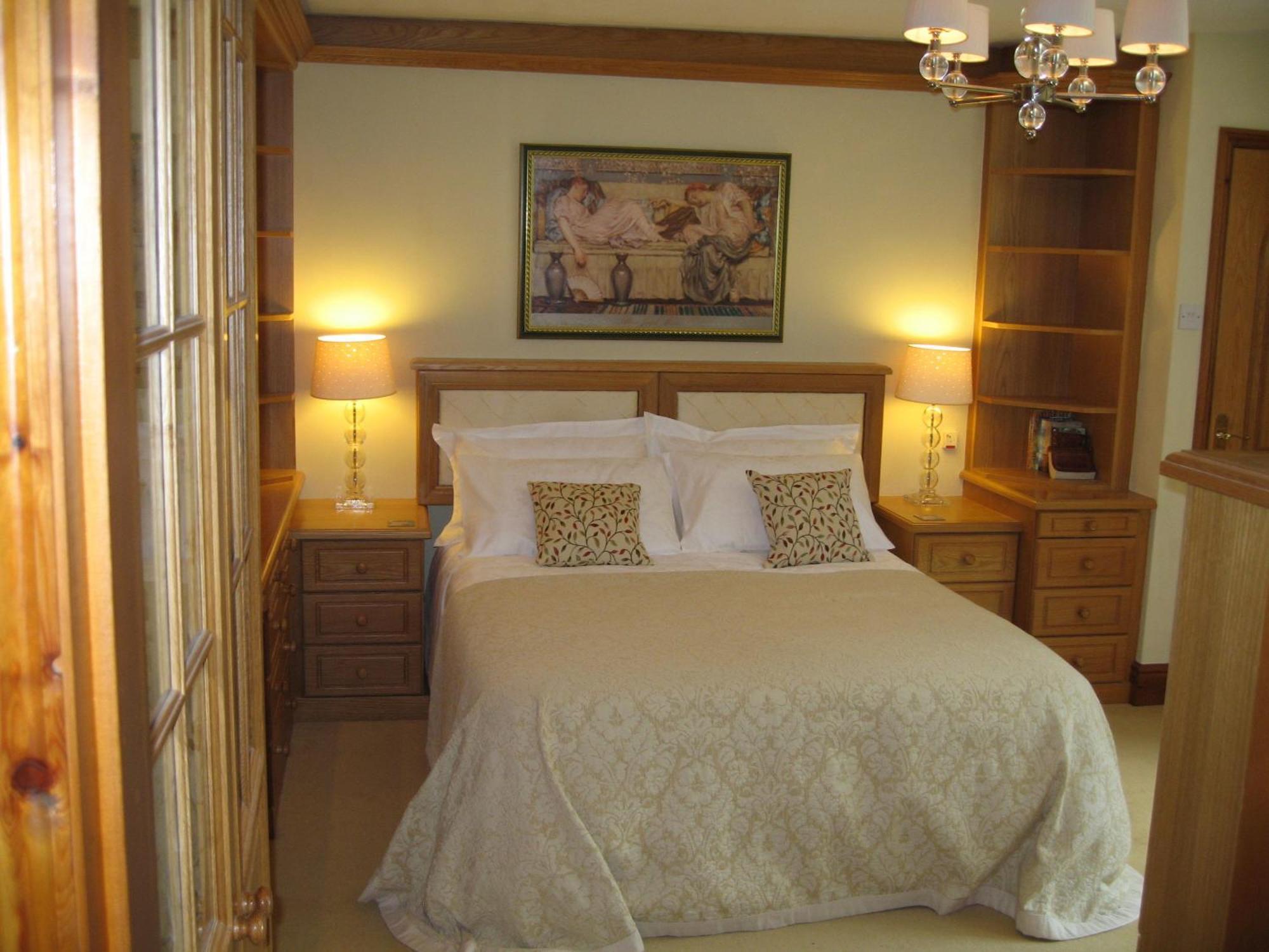 Deluxe Double Room Shower