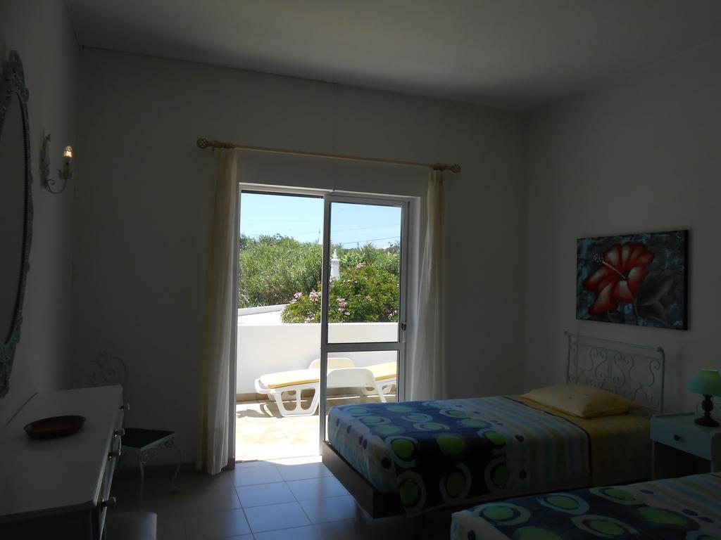 Twin Room Pool View,198940489:JPEG