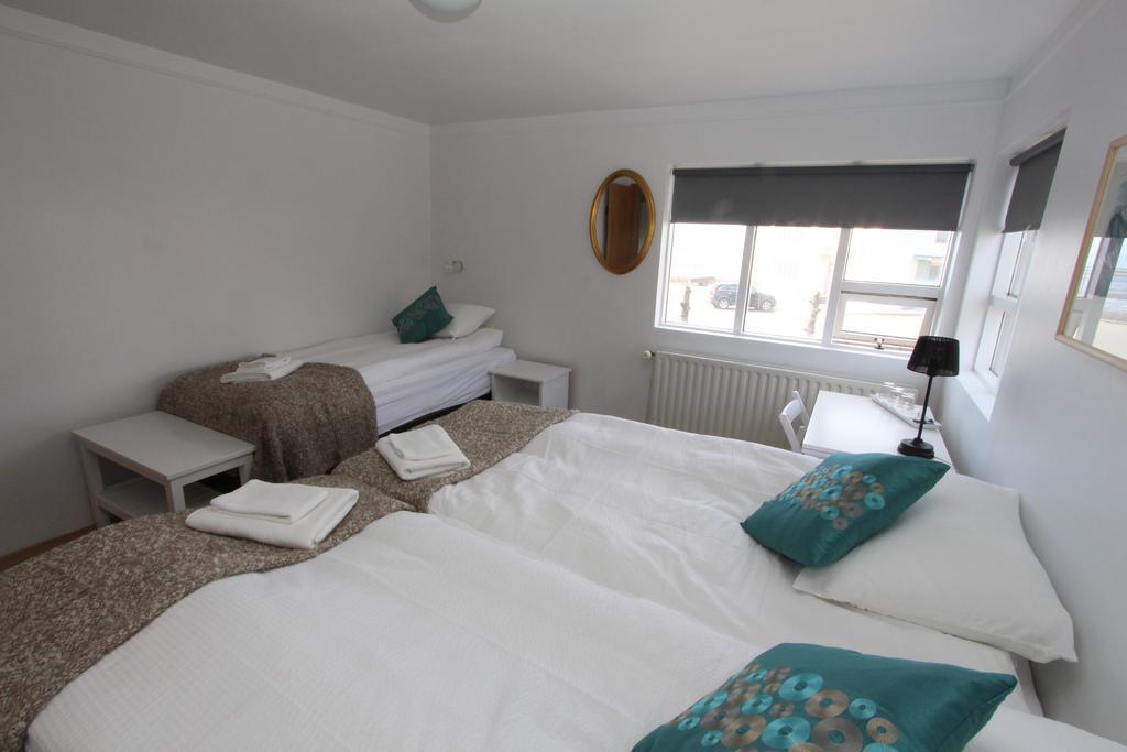 Double or Twin Room Sea View