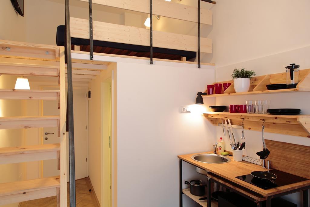 Studio Apartment