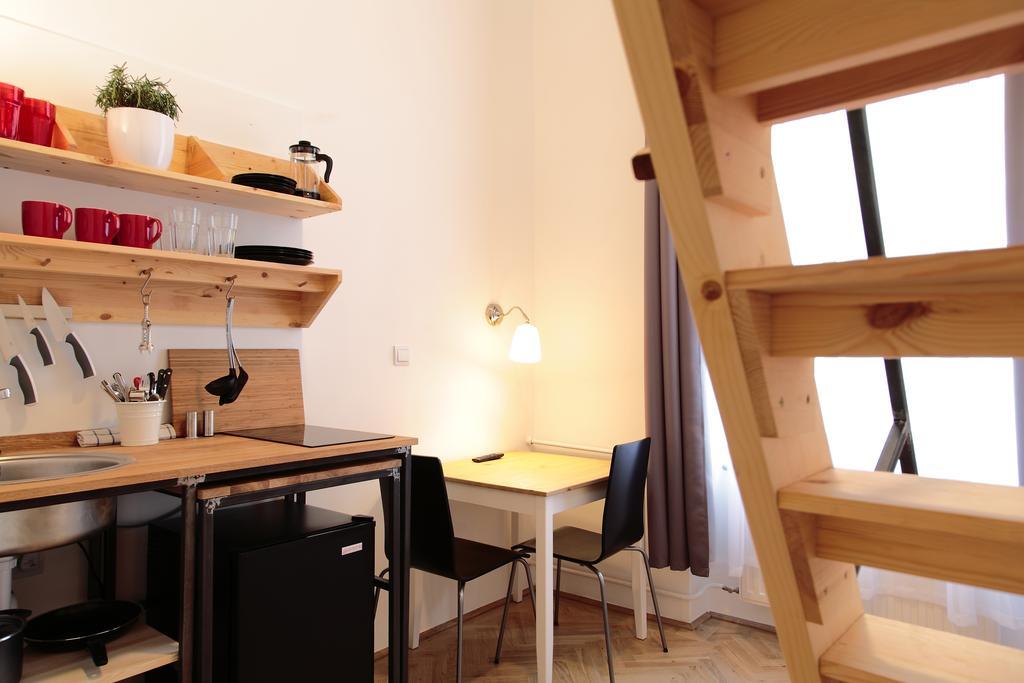 Studio Apartment