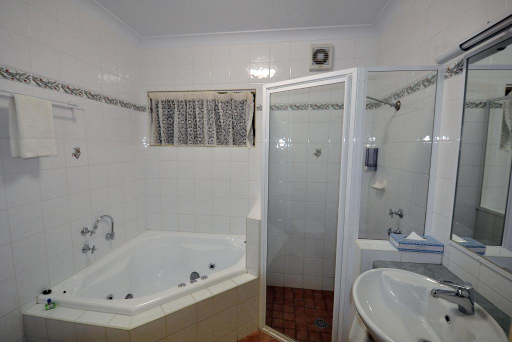 Suite Deluxe com Banheira de Hidromassagem