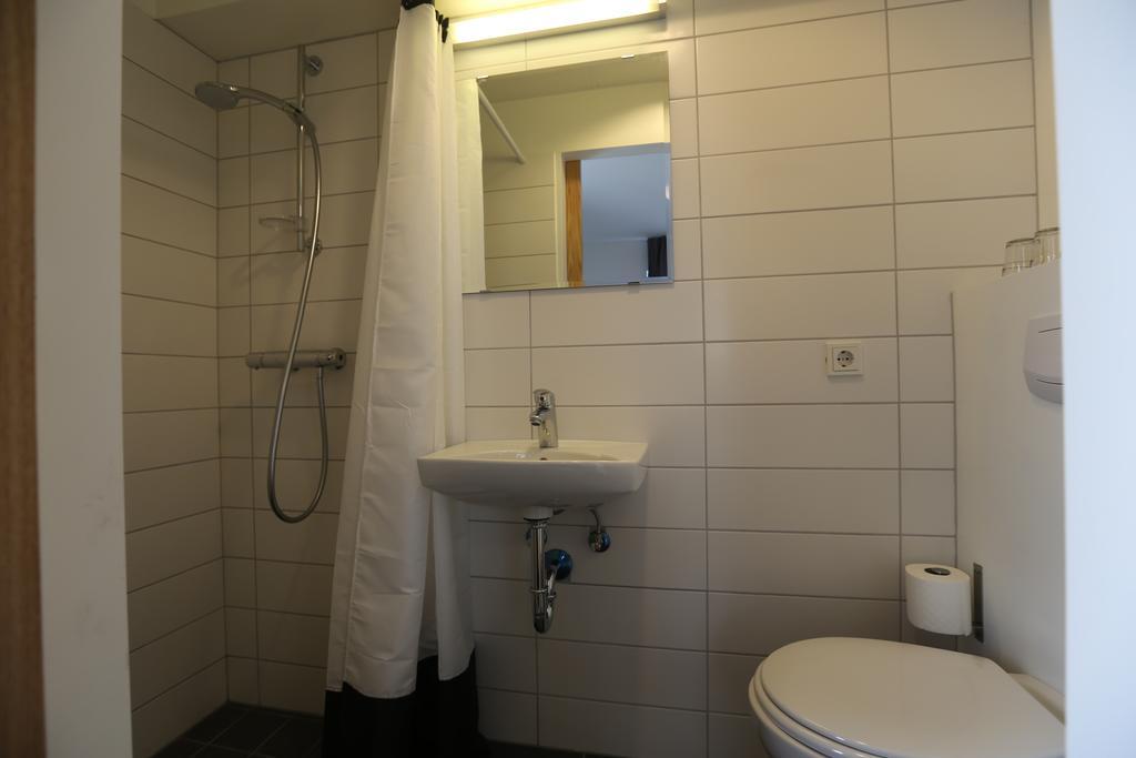 Single Room Private Bathroom