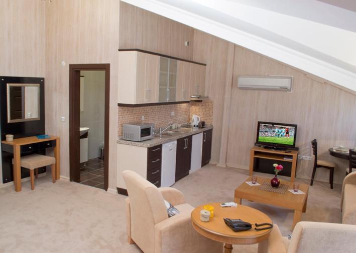 Premium Suite,162746400:JPEG