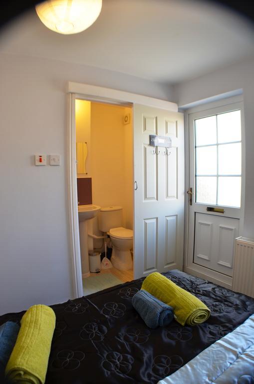 Triple Room Private Bathroom,821751185:JPEG