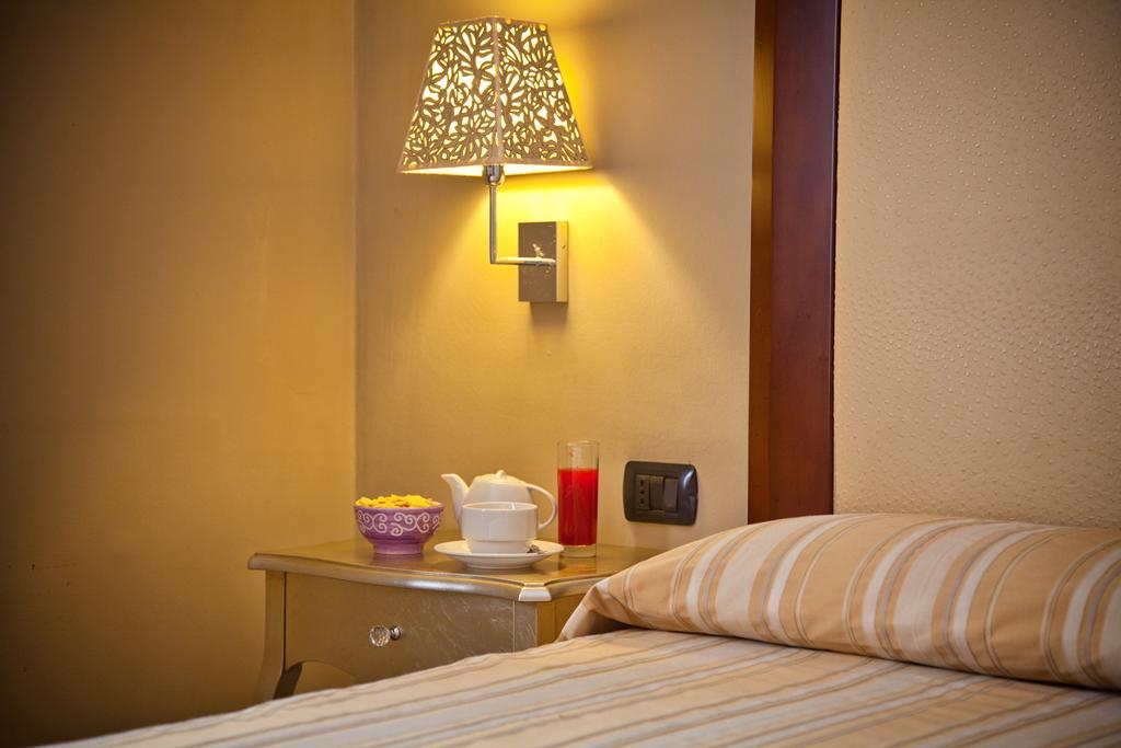 Double Room,644438427:JPEG