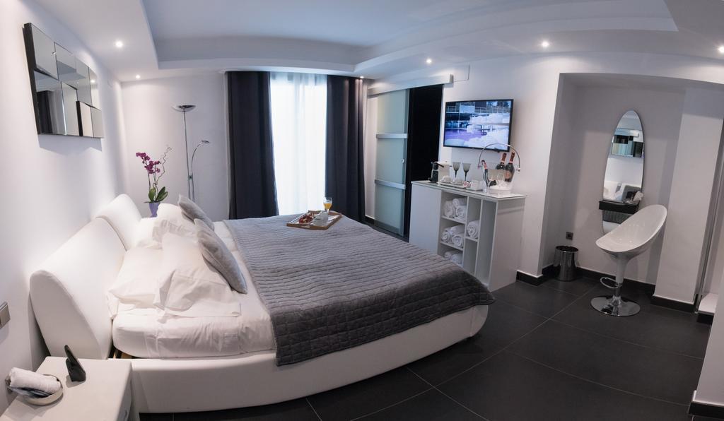 Whirlpool Suite